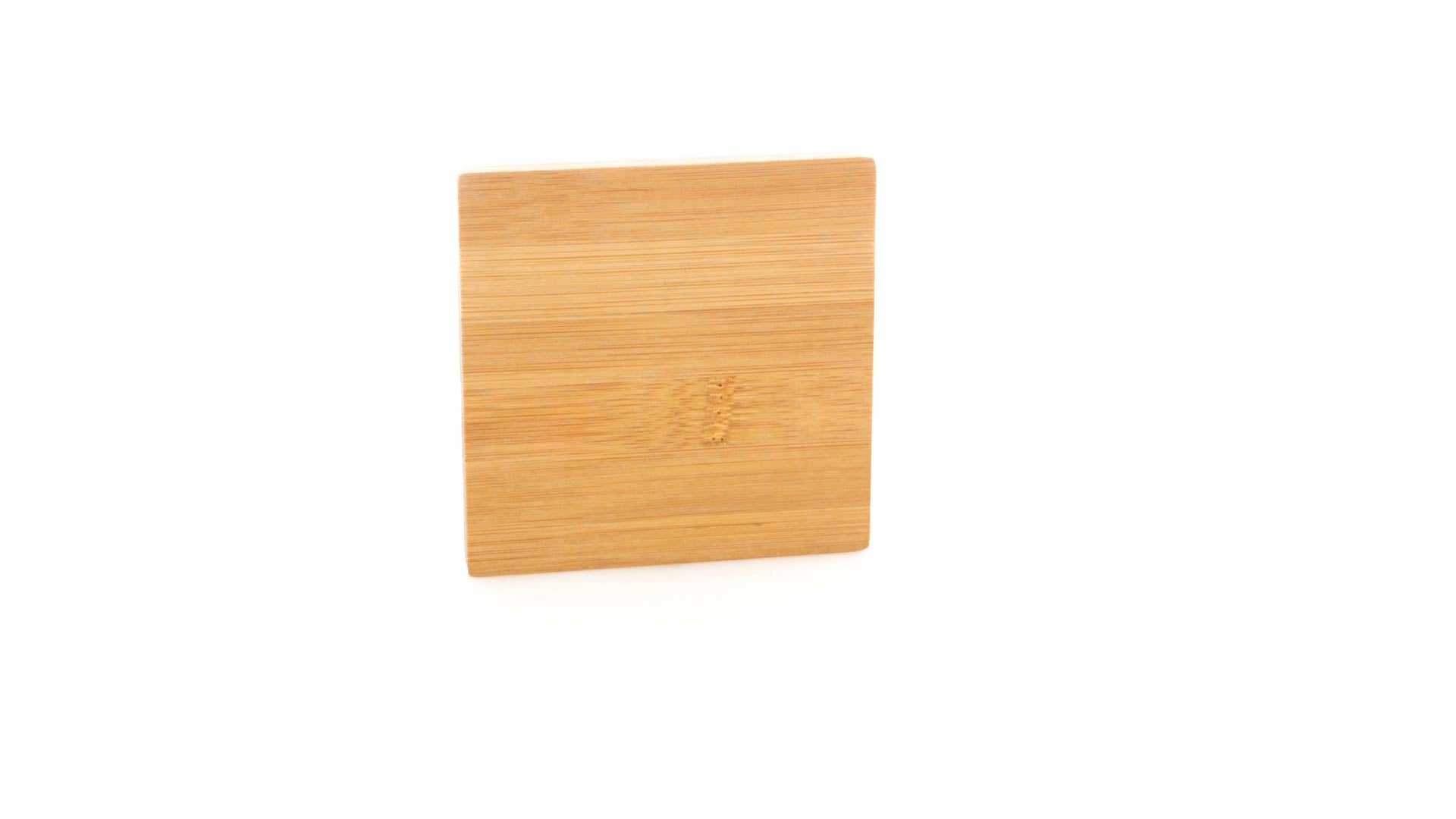 Posavasos abridor de bambú vista frontal